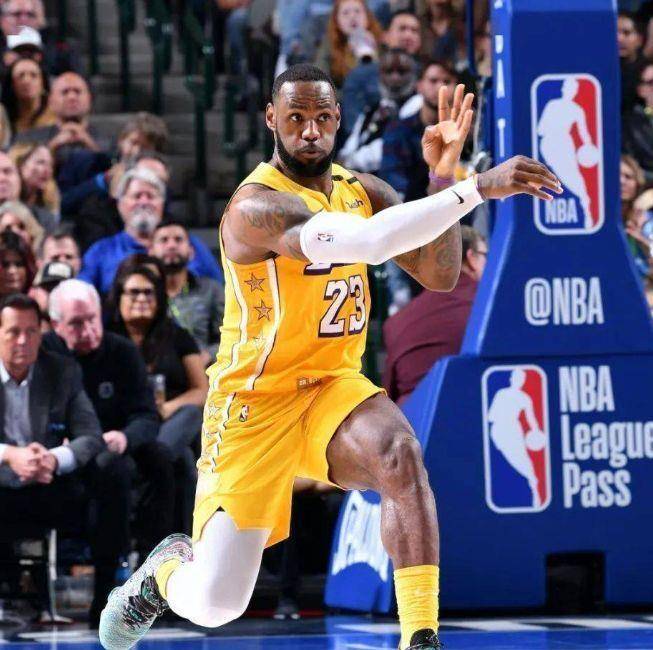 赛地聚焦——NBA常规赛关键时刻热度飙升；波尔图临场应变；更衣室稳定；纪律约束更严格的简单介绍