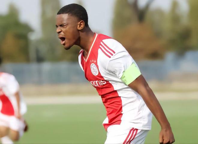 托特纳姆状态回暖备战荷甲里程碑夜多特蒙德绝杀压哨之后,曼联今夜防线松动的简单介绍 托特纳姆状态回暖备战荷甲里程碑夜多特蒙德绝杀压哨之后,曼联今夜防线松动的简单介绍